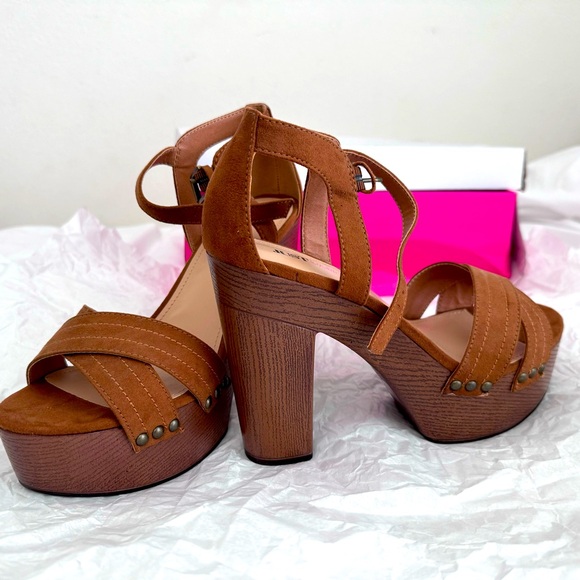 NEW! JustFab Neema Platform Sandals in Whiskey/Brown size 8 - Picture 3 of 8